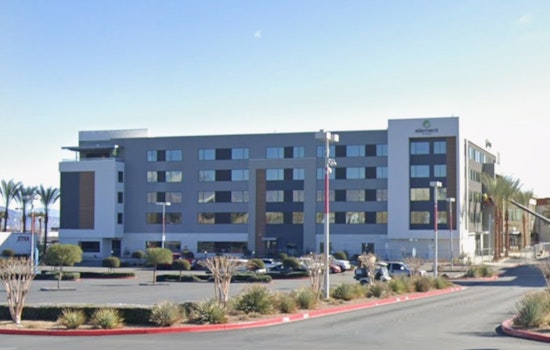 Quiet New Element Hotel Sneaks Into Town Square Just Off the Strip