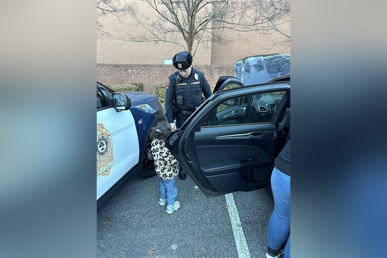 Raleigh Police Officer Praised for Assisting Stranded Family Amidst Holiday Travels