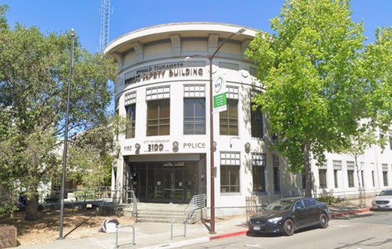 Redwood Gardens Blaze Leaves Berkeley Senior Fighting For Life