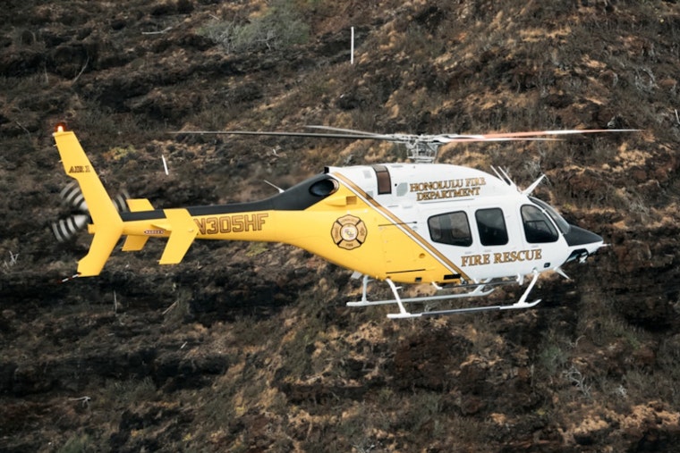 Rescue Teams Airlift Injured Elderly Hiker After 10-Foot Fall on Wailupe Trail in Aina Haina, Honolulu