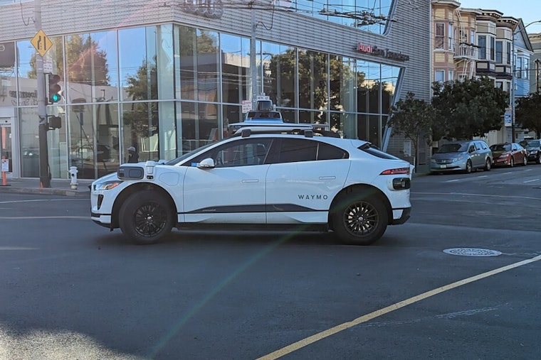 Robotaxi Showdown Traps Drivers on Quiet San Francisco Block