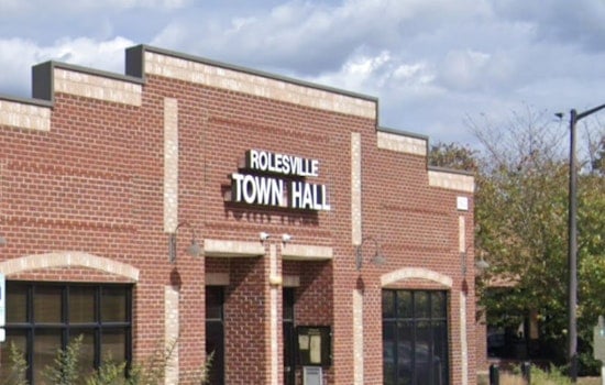 Rolesville Announces Office Closures, New Fire Chief, and $25K Grant to Boost Local Businesses for the Holidays