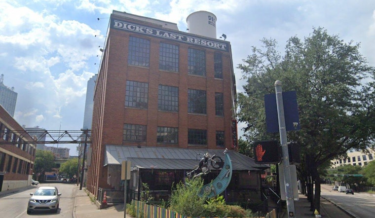Rude-Service Landmark Gets Last Call As Dick’s Last Resort Quits Dallas After 40 Years