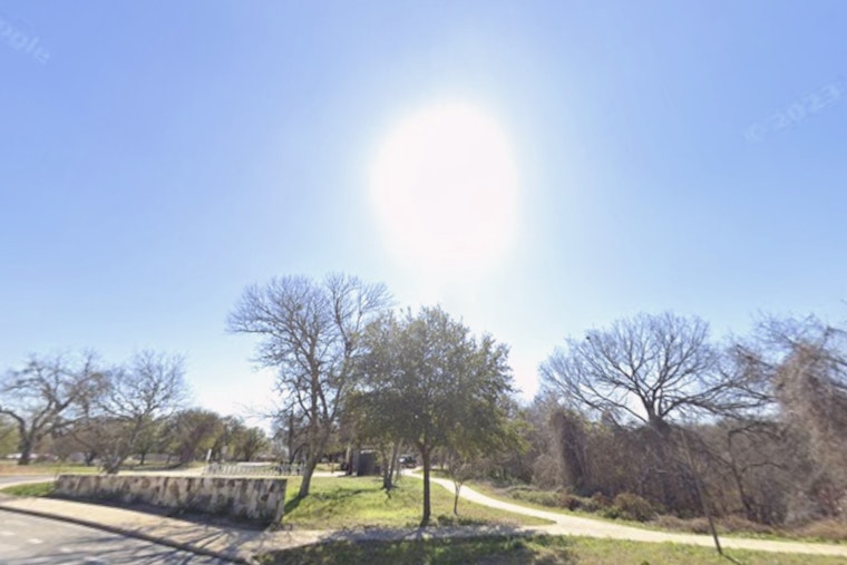 San Antonio to Experience Weather Whiplash From Sunny Days to Cloudy Skies and Brisk Winds