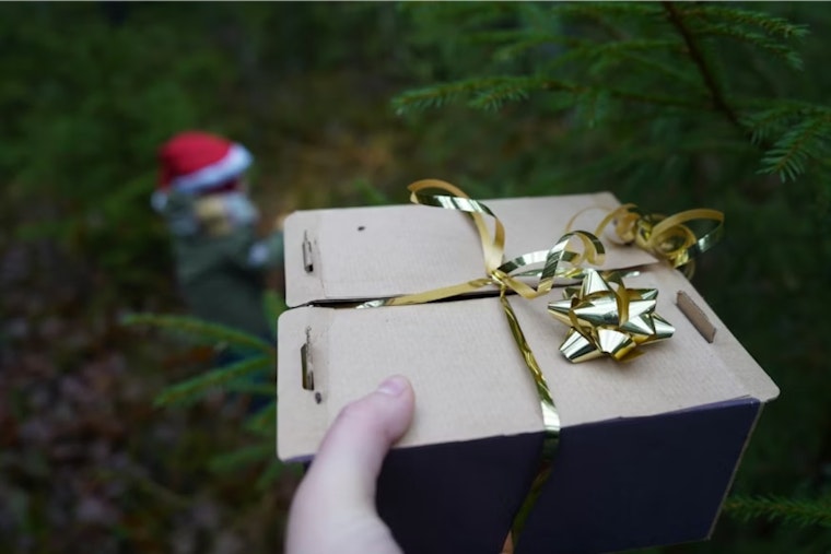 San Francisco Apartment Staff Accused of Stealing Tenants' Christmas Gifts in Fillmore District