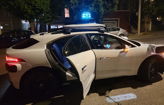 San Francisco Blackout Strands Waymo Robotaxis, Holiday Streets Descend Into Gridlock