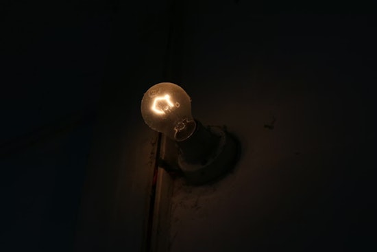 San Francisco Residents Disturbed by Loud PG&E Generators Amid Richmond District Power Outage