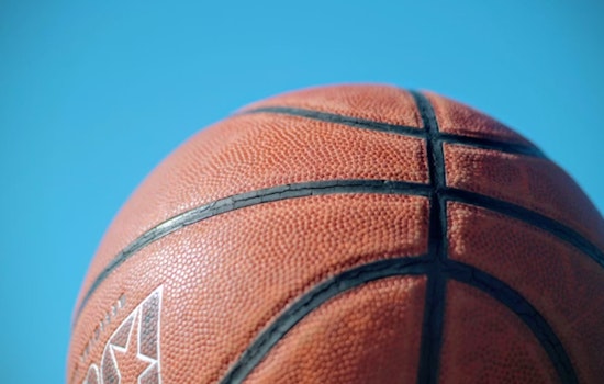 Schroder's Clutch 3-Pointer Seals Overtime Win for Sacramento Kings Against Houston Rockets