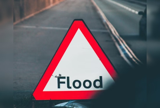 Seattle Area on Alert: Flood Warnings, Landslide Risks Amid Severe Weather Conditions