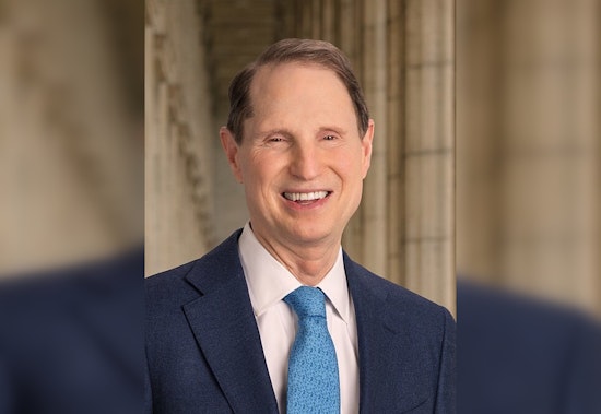 Senator Wyden Leads Charge Against DHS for Blocking Congressional Access to Immigration Detention Centers