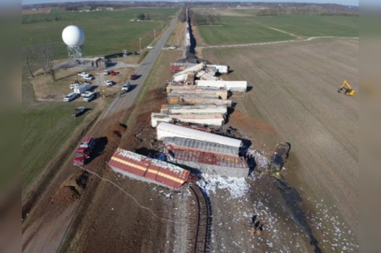 Shelter-in-Place Lifted After Train Carrying Molten Sulfur Derails in Todd County, Kentucky