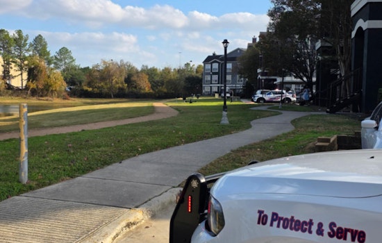Shirtless Suspect Triggers All-Out Manhunt Near North Freeway