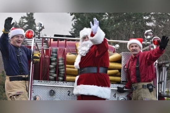 Shoreline Fire Department Spreads Holiday Cheer with Santa and Fire Elves on Christmas Morning