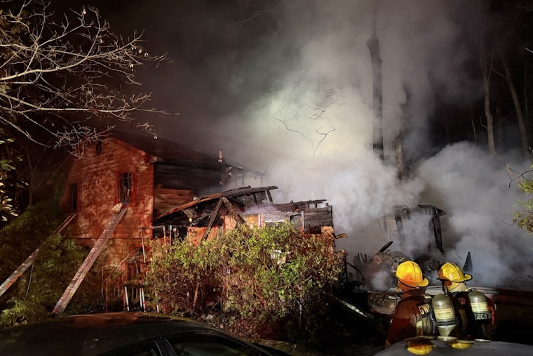 Snellville Woman Perishes in Nighttime Blaze, Husband Escapes Fatal Home Fire on Jonathan Court