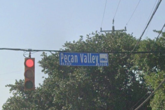 Southeast San Antonio Hit-And-Run Leaves Pregnant Driver, Teen Hurt As Police Track Down Suspect