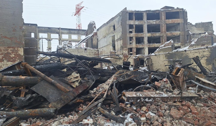 St. Louis Authorities Investigate Suspicious Warehouse Fire Amidst Search for Missing Person