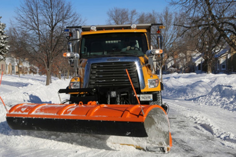St. Louis Park City Crews Mobilize for Snow Removal; Residents Urged to Move Vehicles Amid Potential Temperature Drop