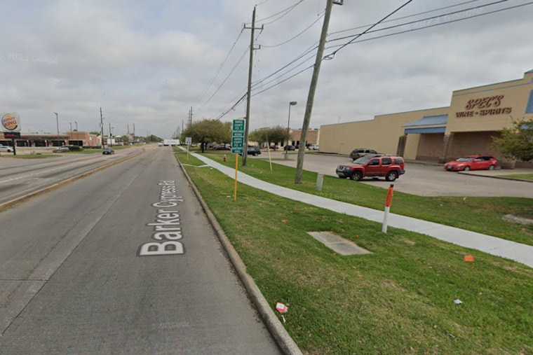 Suspect in Custody After High-Speed Chase Ends in Crash in Northwest Houston