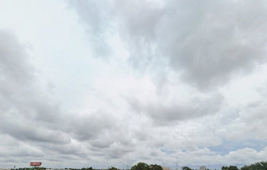 Tampa Braces for a Week of Weather Whiplash with Showers, Sun and Thunderstorms Ahead