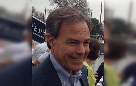 Texas Ex-Pols Still Dining Out On Old Campaign Cash