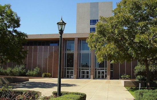 Texas GOP Blocks Two Supreme Court Challengers; Justices Unopposed