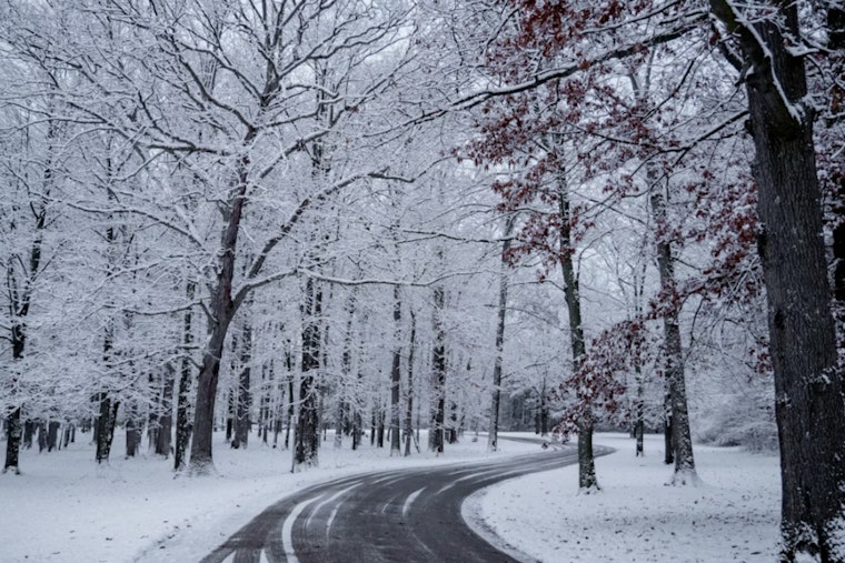 Thousands in Michigan Without Power Following Ice Storm, Crews Work Tirelessly as New Weather Threat Looms
