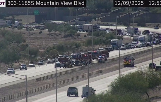 Two Fatalities Reported in Multi-Vehicle Crash on Loop 303 in Surprise, Arizona