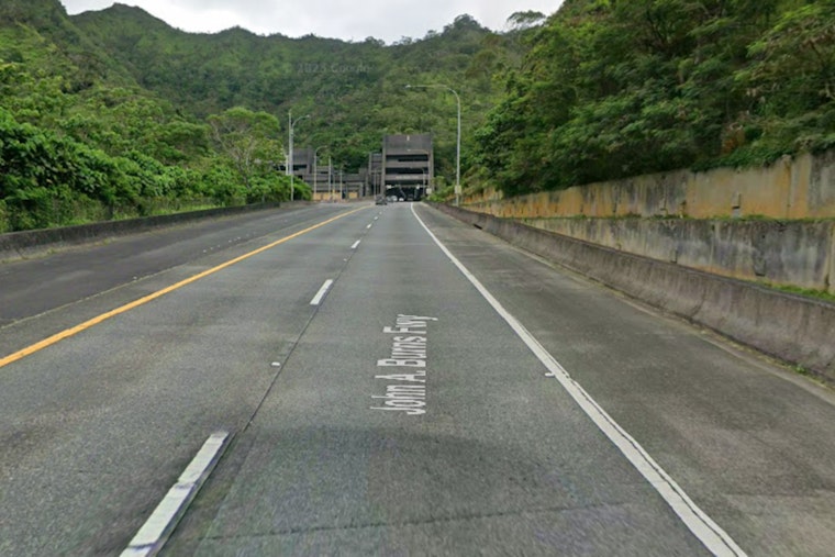 Two Men Seriously Injured in H-3 Freeway Collision Near Likelike Offramp in Honolulu