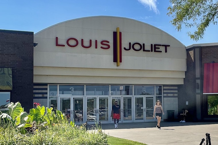 Two Teens Detained After Louis Joliet Mall Brawl