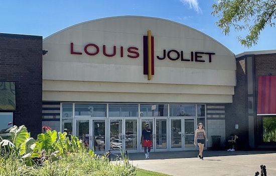 Two Teens Detained After Louis Joliet Mall Brawl