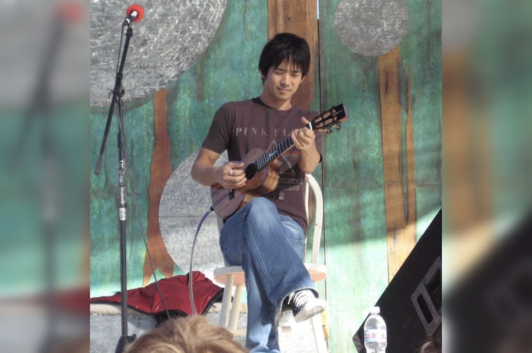 Ukulele Star Jake Shimabukuro Turns MACC Into Island Holiday Jam