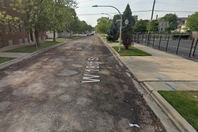Unidentified Man Fatally Shot in North Lawndale Alley, Chicago Police Seek Information