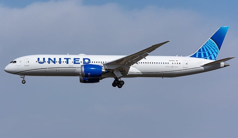 United Airlines Flight from Chicago to Southern California Diverted to Rockford Due to Mechanical Issue