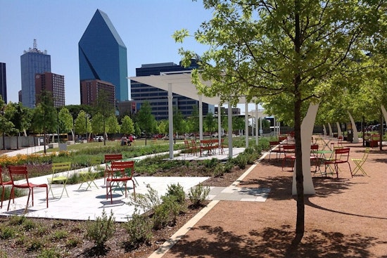 Unseasonably Warm Christmas Draws Crowds to Klyde Warren Park in Dallas