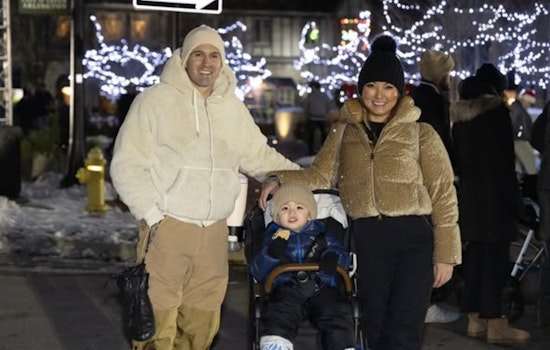 Upper Arlington Community Embraces Winter Cheer at Festive Mallway Park Event