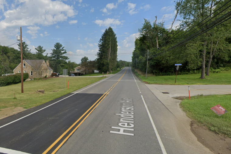 Washington County FedEx Truck Lands in Creek, Homeowner's Tractor Aids in Driver's Rescue