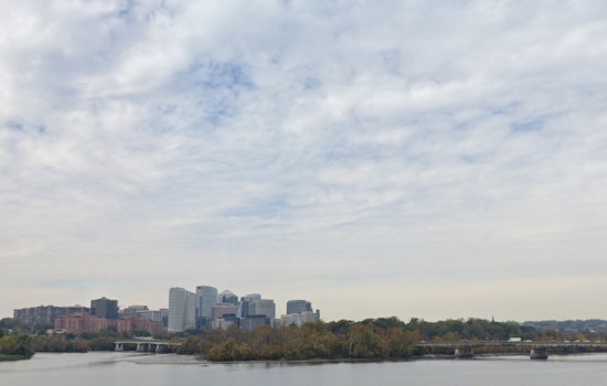 Washington D.C. Braces for Cool but Clear Weather as Holiday Shopping Peaks