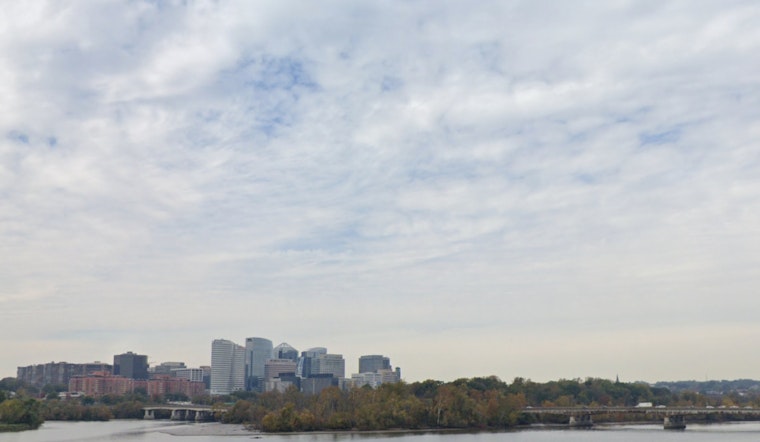Washington D.C. Braces for Cool but Clear Weather as Holiday Shopping Peaks