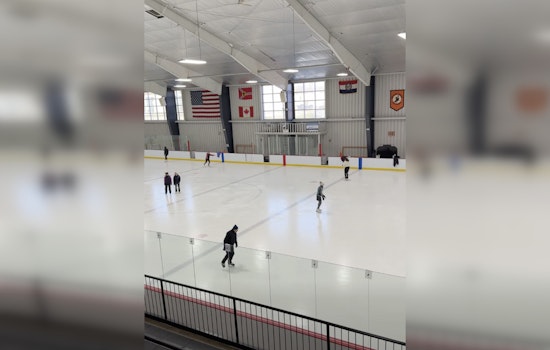 Webster Groves to Host Festive Ice Skating Event with Santa in St. Louis