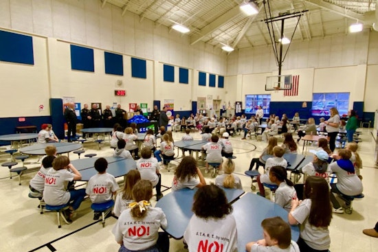 Wentzville PD Celebrates Lakeview Elementary Students Graduating from Anti-Substance Abuse Program