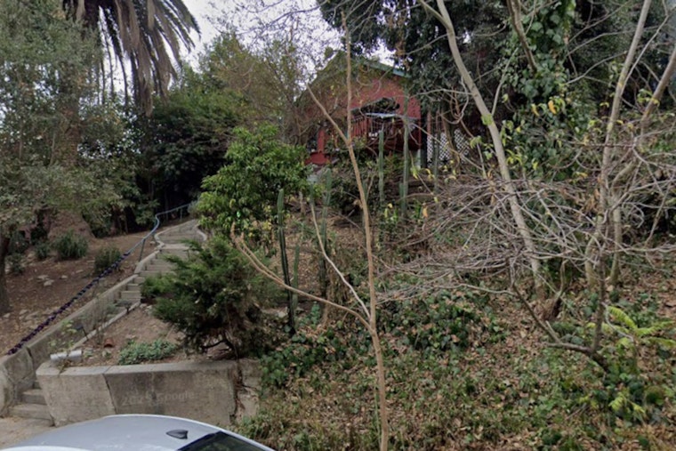 Woman Injured, Cat Perishes in Mount Washington House Fire; LAFD Contends with Challenging Blaze