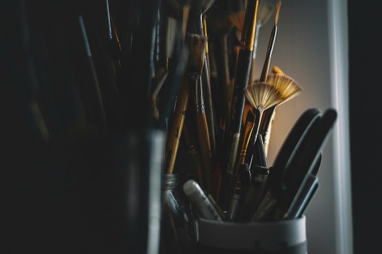 Woodland Artist’s Struggle with Aphasia Goes Viral After Roof Collapse on TikTok