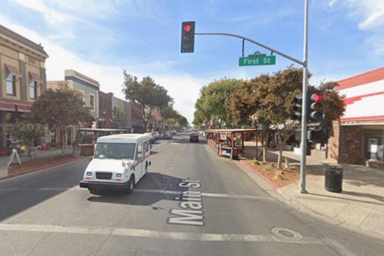 Woodland Plots Main Street Squeeze, with Bikes Poised to Take a Lane