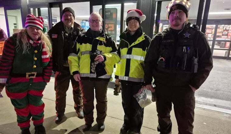 Wright County Sheriff’s Reserve Deputies Partner with Salvation Army to Ring in the Charitable Season in Monticello