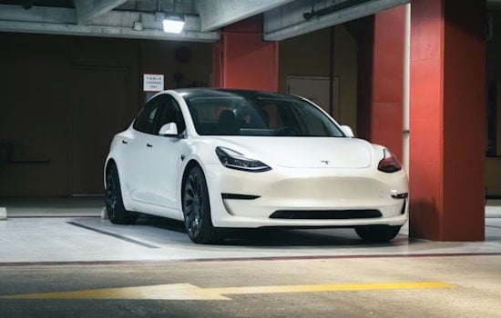 Xpeng Chief Takes Bay Area Tesla Spin, Calls FSD ‘Near‑Level 4’ And Sets Rivalry Deadline