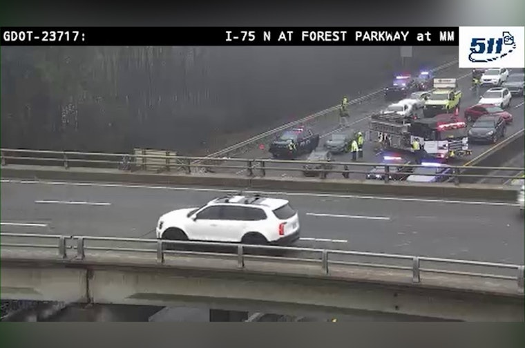 3 Hospitalized Following Multi-Vehicle Crash on I-75 South Near Forest Parkway in Clayton County