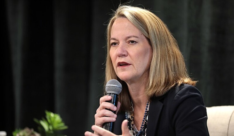 Arizona AG Mayes Cautions Federal Employees Over Trump's Dubious Buyout Offer