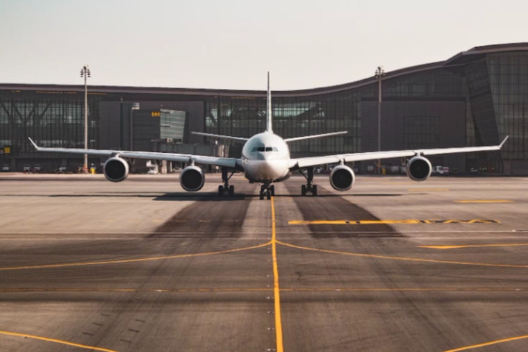 Arizona Aviation Gurus Tackle Skies' Safety Net Post Deadly D.C. Collision