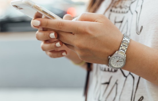 Arizona Bill Targeting Student Cell Phone Use in Classrooms Advances, Backed by Representative Pingerelli