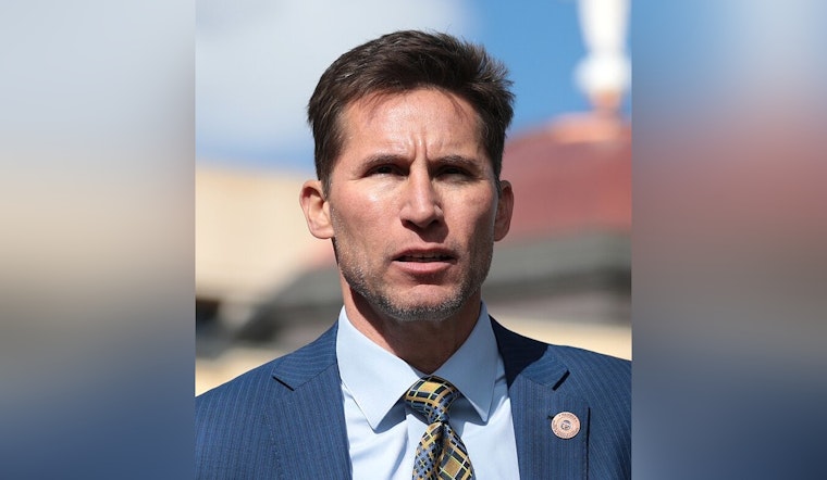 Arizona House Commerce Committee Unanimously Passes HB2683 Mandating Businesses to Accept Cash Payments